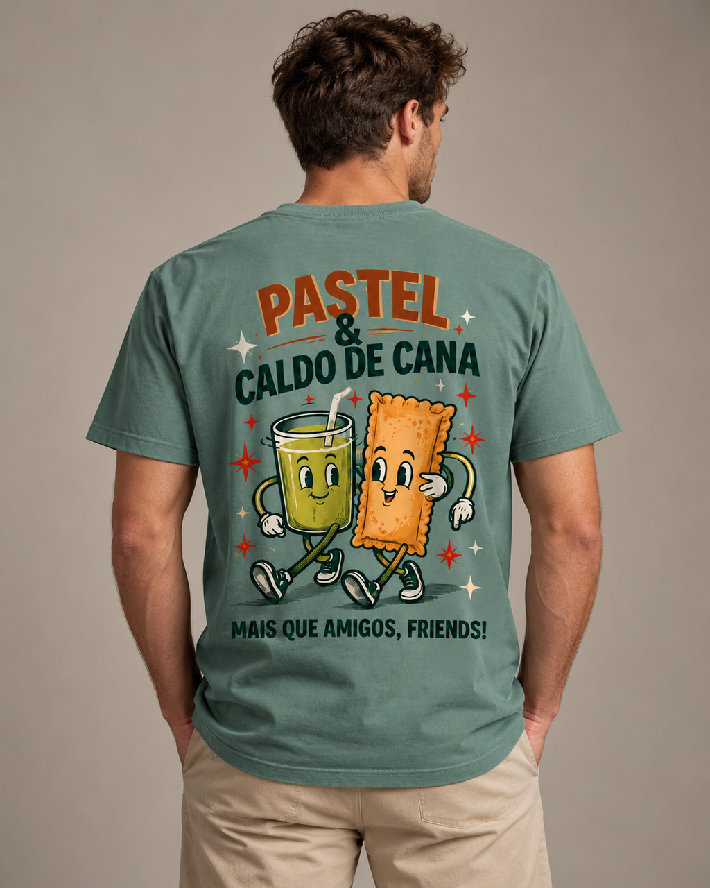 T-shirt Pastel & Caldo de Cana — mockup com modelo — costas