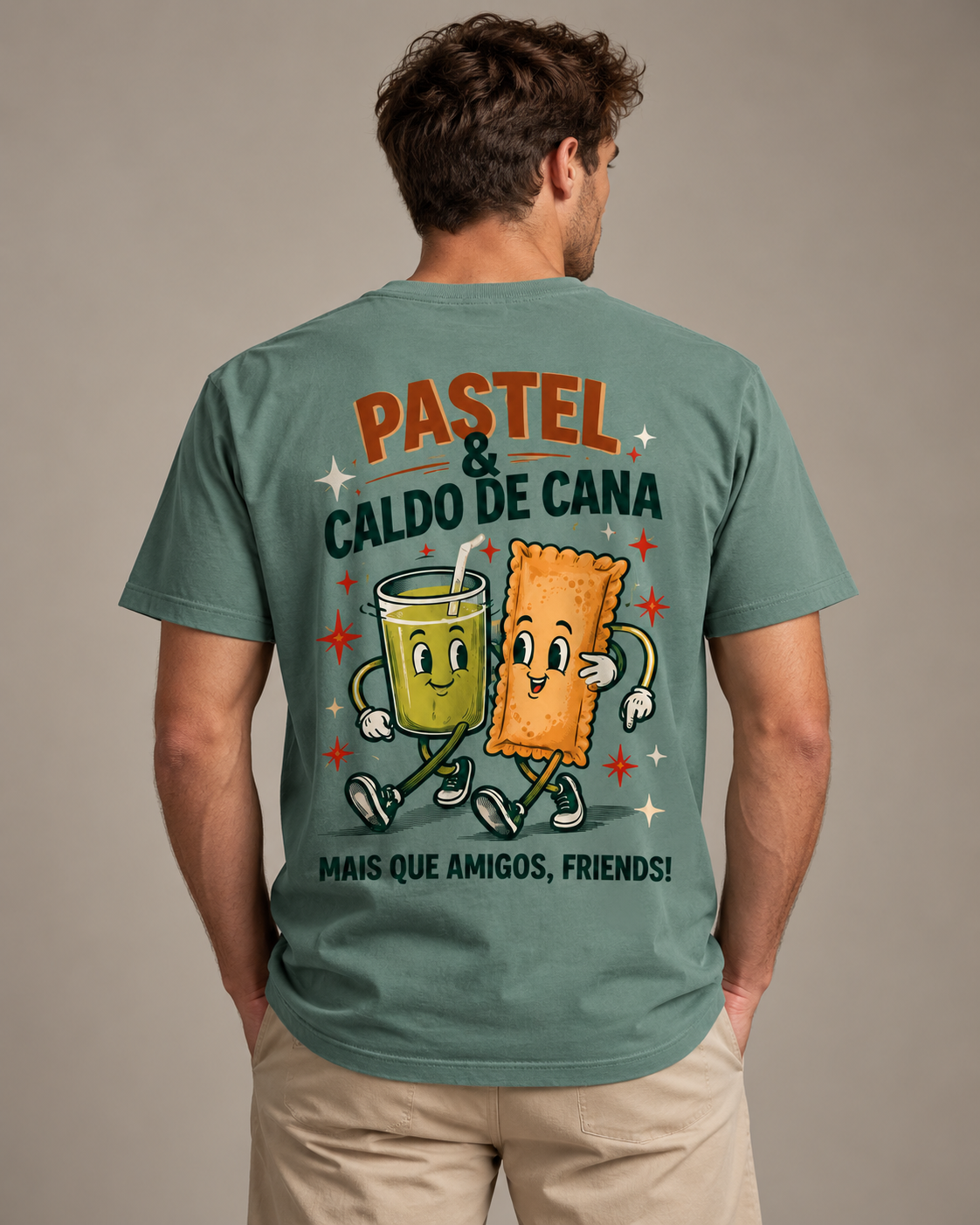 T-shirt Pastel & Caldo de Cana — mockup com modelo — costas